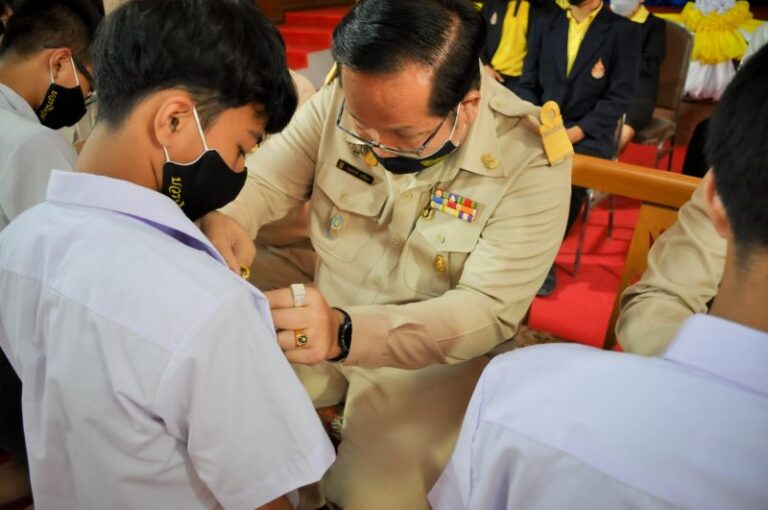 พิธีประดับเข็ม จปร.